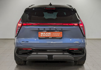 Подержанный автомобиль Geely Atlas 2024 года (6 фото)