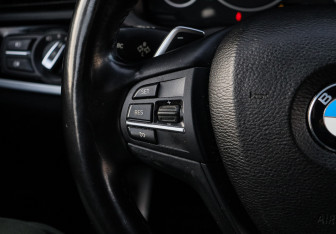 Подержанный автомобиль BMW X4 2015 года (24 фото)