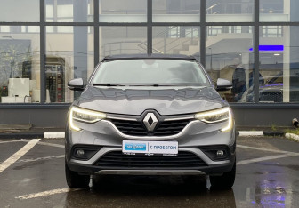 Подержанный автомобиль Renault Arkana 2019 года (2 фото)