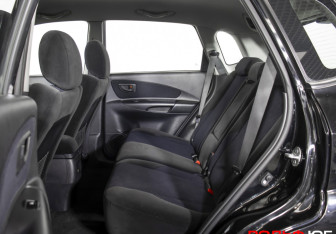 Подержанный автомобиль Hyundai Tucson 2008 года (10 фото)