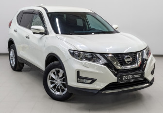 Подержанный автомобиль Nissan X-Trail 2019 года (3 фото)