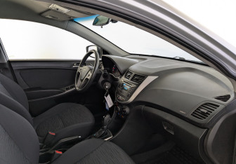 Подержанный автомобиль Hyundai Solaris Sedan 2016 года (11 фото)