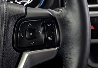Подержанный автомобиль Toyota Highlander 2014 года (30 фото)