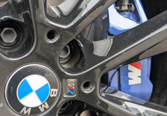 Подержанный автомобиль BMW X4 2023 года (30 фото)