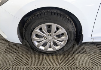 Подержанный автомобиль Hyundai Solaris Sedan 2018 года (18 фото)