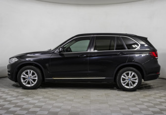 Подержанный автомобиль BMW X5 2016 года (8 фото)