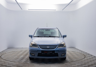 Подержанный автомобиль Suzuki Liana Wagon 2005 года (2 фото)