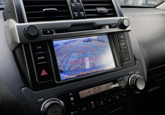 Подержанный автомобиль Toyota Land Cruiser Prado 2013 года (16 фото)