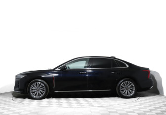 Подержанный автомобиль Hongqi H5 2024 года (8 фото)