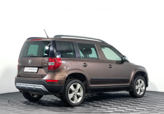 Подержанный автомобиль Skoda Yeti 2015 года (5 фото)