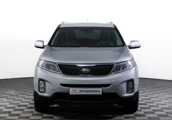 Подержанный автомобиль Kia Sorento 2016 года (2 фото)