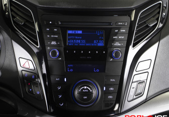 Подержанный автомобиль Hyundai i40 Sedan 2012 года (16 фото)