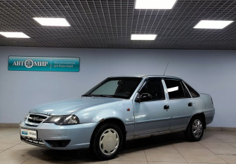 Подержанный автомобиль Daewoo Nexia Sedan 2012 года (1 фото)