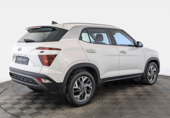 Подержанный автомобиль Hyundai Creta 2021 года (5 фото)
