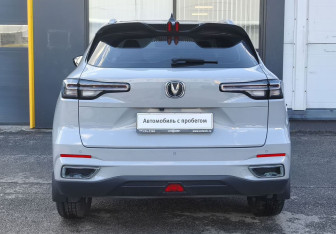 Подержанный автомобиль Changan CS55PLUS 2023 года (6 фото)