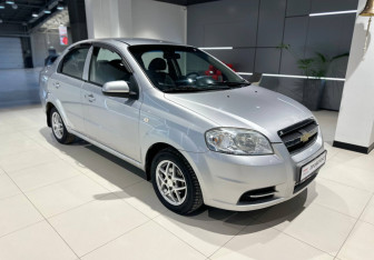 Подержанный автомобиль Chevrolet Aveo Sedan 2008 года (2 фото)
