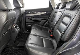 Подержанный автомобиль Exeed LX 2022 года (17 фото)