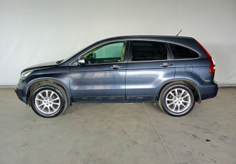 Подержанный автомобиль Honda CR-V 2008 года (7 фото)