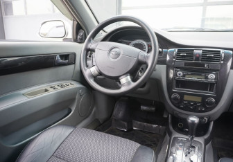 Подержанный автомобиль Chevrolet Lacetti Sedan 2008 года (13 фото)