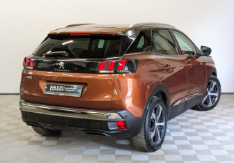 Подержанный автомобиль Peugeot 3008 2019 года (5 фото)