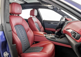 Подержанный автомобиль Maserati Levante 2018 года (25 фото)