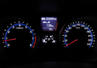 Подержанный автомобиль Hyundai i30 Hatchback 2013 года (11 фото)