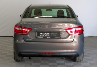 Подержанный автомобиль LADA (ВАЗ) Vesta Sedan 2016 года (6 фото)