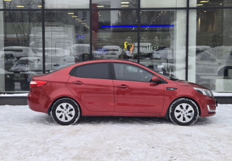 Подержанный автомобиль Kia Rio Sedan 2013 года (4 фото)