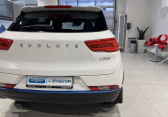 Подержанный автомобиль Evolute i-JOY 2023 года (8 фото)