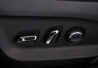 Подержанный автомобиль Ford Focus Hatchback 2011 года (14 фото)