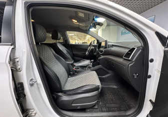 Подержанный автомобиль Hyundai Tucson 2019 года (9 фото)
