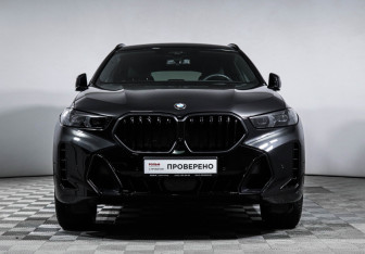 Подержанный автомобиль BMW X6 2025 года (2 фото)