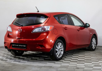 Подержанный автомобиль Mazda 3 Hatchback 2012 года (5 фото)