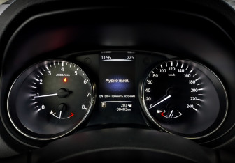 Подержанный автомобиль Nissan X-Trail 2018 года (13 фото)