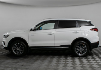 Подержанный автомобиль Geely Atlas Pro 2023 года (8 фото)