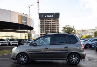 Подержанный автомобиль Hyundai Matrix 2009 года (2 фото)