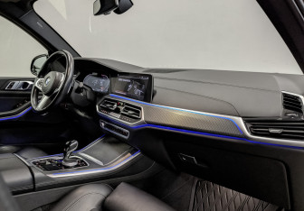 Подержанный автомобиль BMW X5 2020 года (12 фото)