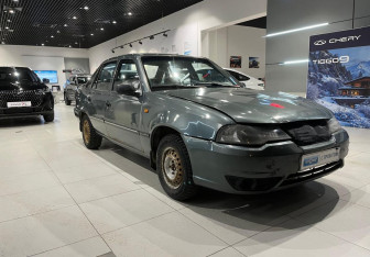 Подержанный автомобиль Daewoo Nexia Sedan 2005 года (3 фото)