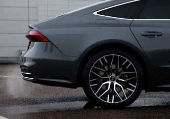 Подержанный автомобиль Audi A7 2020 года (29 фото)