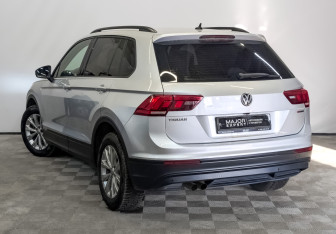 Подержанный автомобиль Volkswagen Tiguan 2020 года (7 фото)