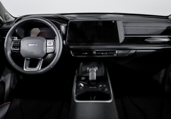 Подержанный автомобиль Haval H3 2025 года (12 фото)