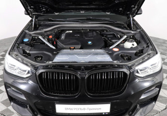 Подержанный автомобиль BMW X3 2021 года (10 фото)