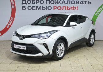 Подержанный автомобиль Toyota C-HR 2021 года (1 фото)