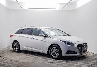 Подержанный автомобиль Hyundai i40 Wagon 2015 года (3 фото)