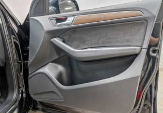 Подержанный автомобиль Audi Q5 2013 года (25 фото)