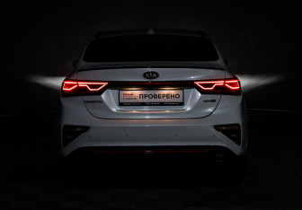 Подержанный автомобиль Kia Cerato Sedan 2020 года (20 фото)