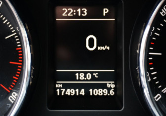 Подержанный автомобиль Skoda Superb Liftback 2013 года (15 фото)