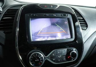 Подержанный автомобиль Renault Kaptur 2018 года (18 фото)