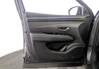 Подержанный автомобиль Hyundai Tucson 2024 года (19 фото)