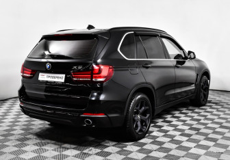Подержанный автомобиль BMW X5 2014 года (5 фото)